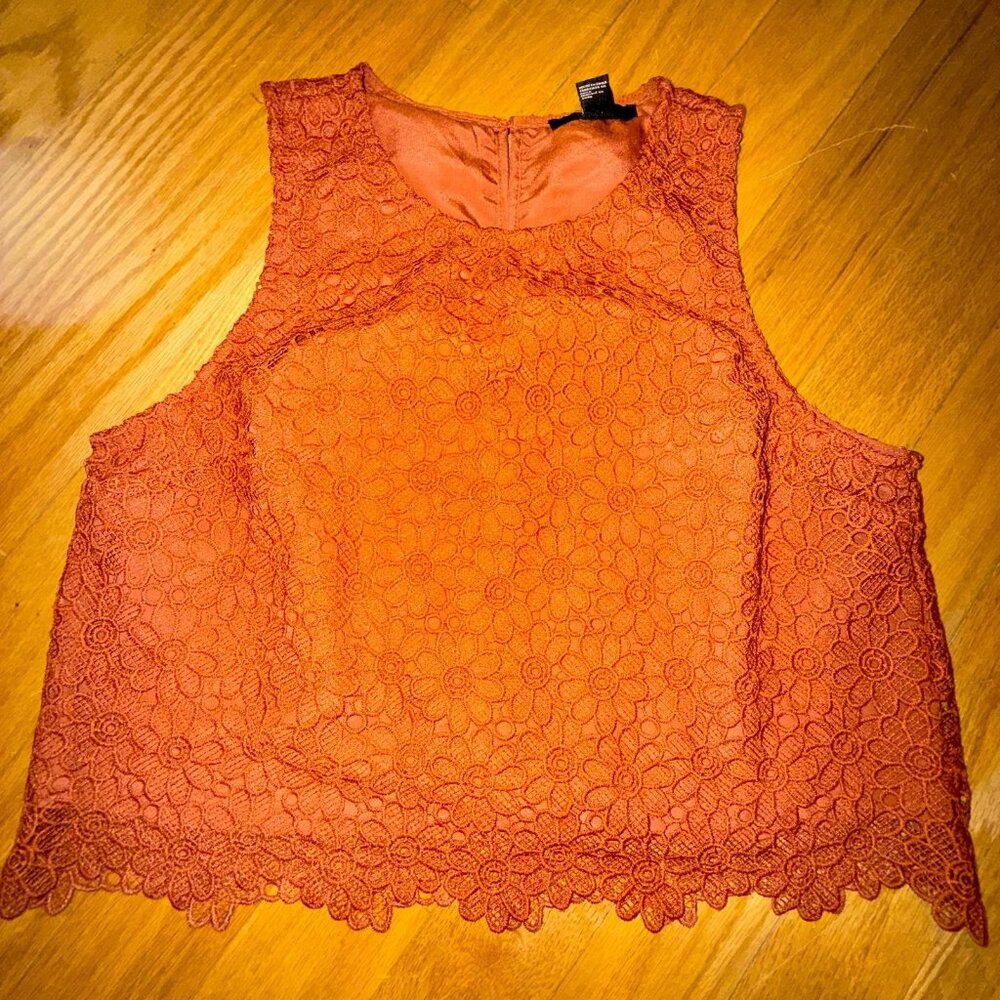 Forever 21 Women's Medium Rust Orange Floral Sleeveless Crop Top